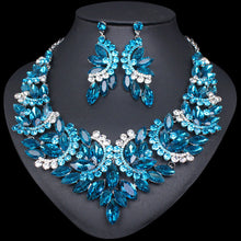 Load image into Gallery viewer, Fashion Crystal Necklace Earrings Set - winsomesboutique