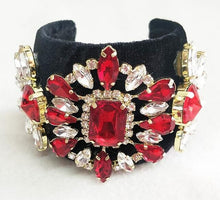 Load image into Gallery viewer, Geometric Double Round Shell Bracelet - winsomesboutique