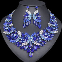 Load image into Gallery viewer, Fashion Crystal Necklace Earrings Set - winsomesboutique
